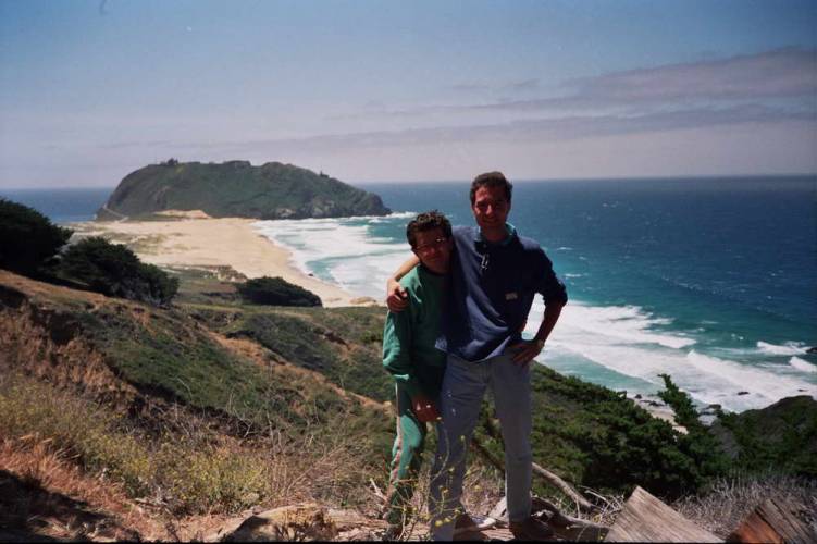 USA_1990-05-12 00-00-01_R02F23